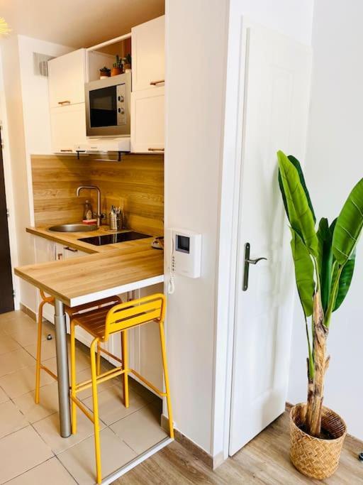 Lakaz Creole - Caen Centre Apartment Bagian luar foto